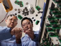 researchers are developing materials and batteries